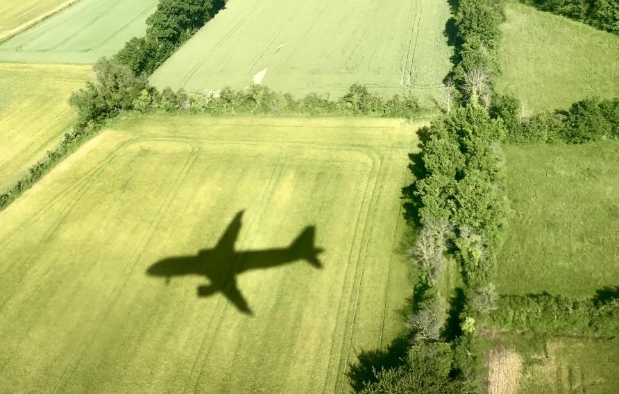 green plane