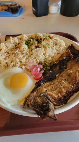 I love trying new food and my team was happy to share with me. Bangus (milkfish) is the Philippines’ national fish and became one of my favorite dishes. 