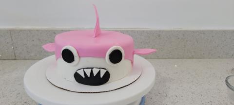 Baby shark cake